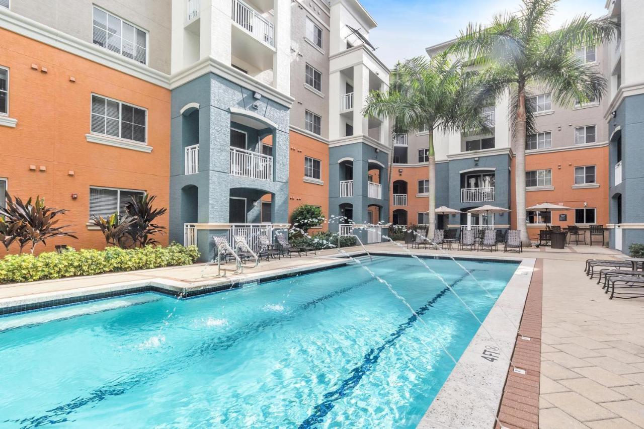 Dharma Home Suites South Miami At Red Road Commons חדר תמונה