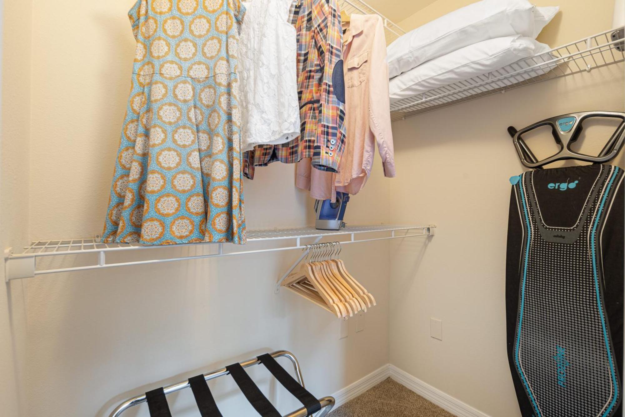 Dharma Home Suites South Miami At Red Road Commons מראה חיצוני תמונה